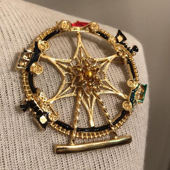 Vintage Goldtone Ferris Wheel Pin with Cars & Trains - Picture 8 of 16